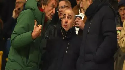 曼联高层寄望B费成复兴关键，坚定留队决心